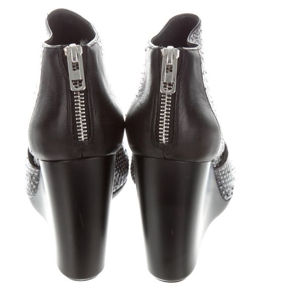 HOST PICK!! 💖 BALENCIAGA Snakeskin Wedge Sandals - Picture 3 of 9